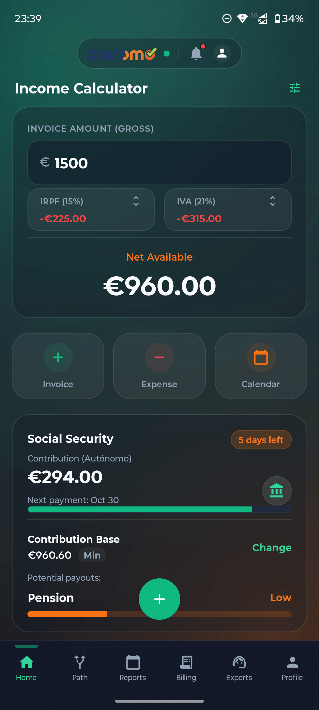 Claromo app screen showing fiscal compliance workflows for freelancers in Spain
